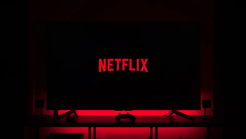 Logo Netflixa na telewizorze